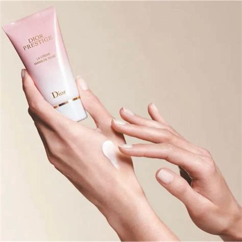 Dior Prestige La Crème Mains de Rose: crema per le mani anti 